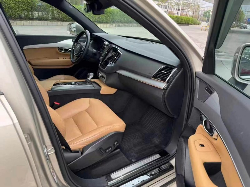 18年佛山沃尔沃XC90