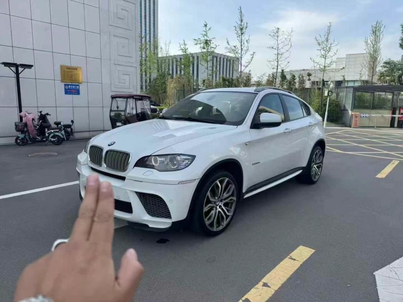 12年枣庄宝马X6