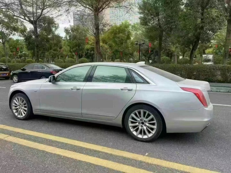 18年汕头凯迪拉克CT6