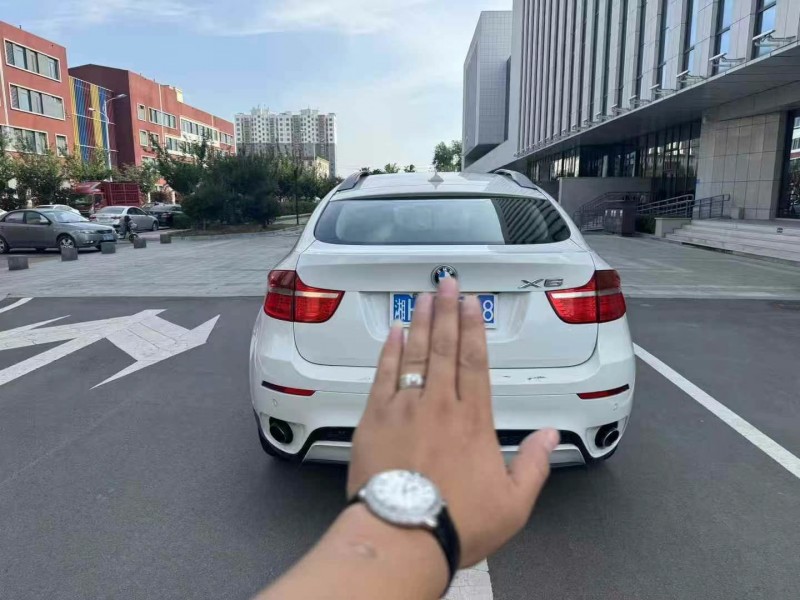 12年东营宝马X6