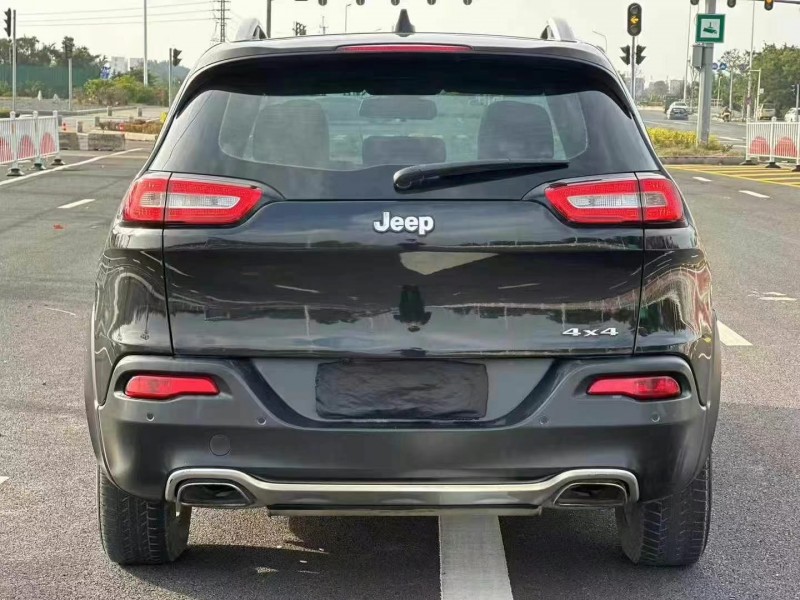 17年汕头Jeep自由光
