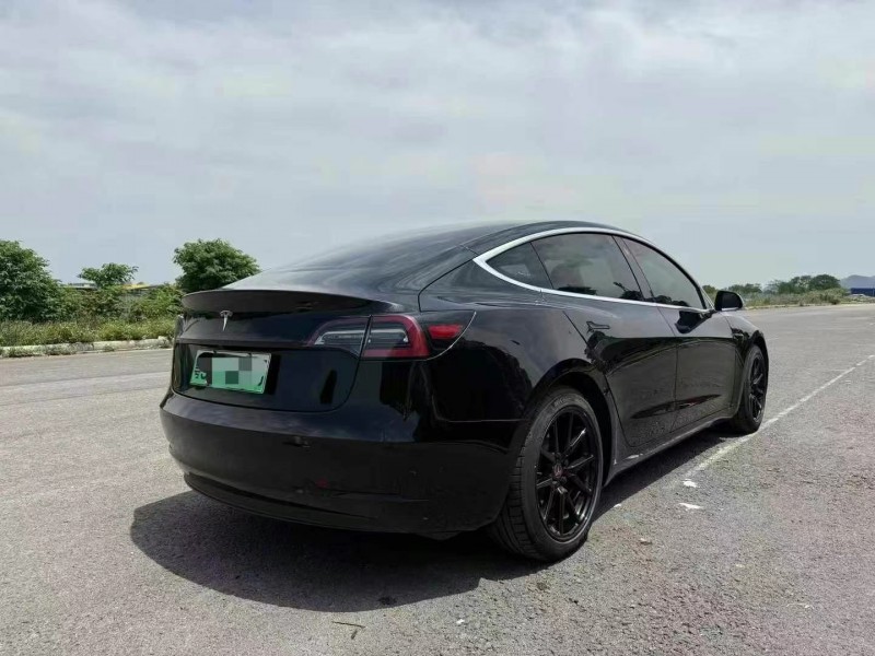 20年汕头特斯拉MODEL 3