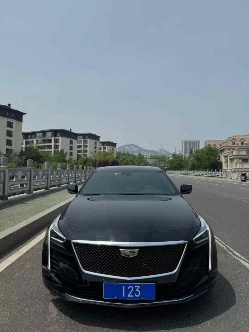 22年东营凯迪拉克CT6