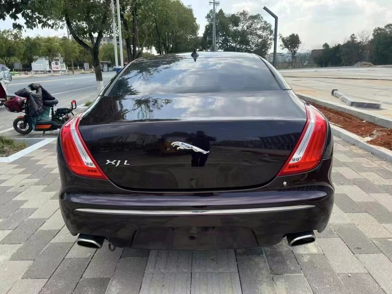 13年景德镇捷豹XJ