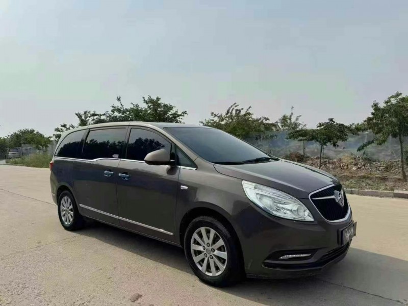 18年烟台别克GL8