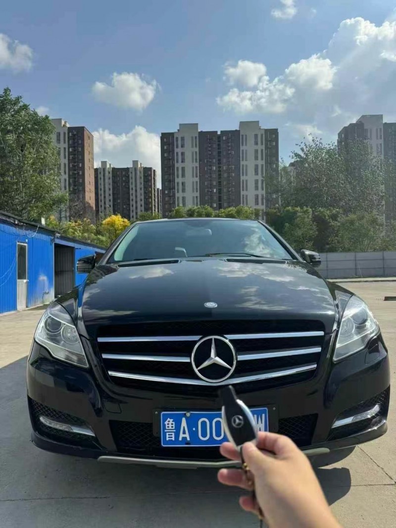 16年烟台奔驰R