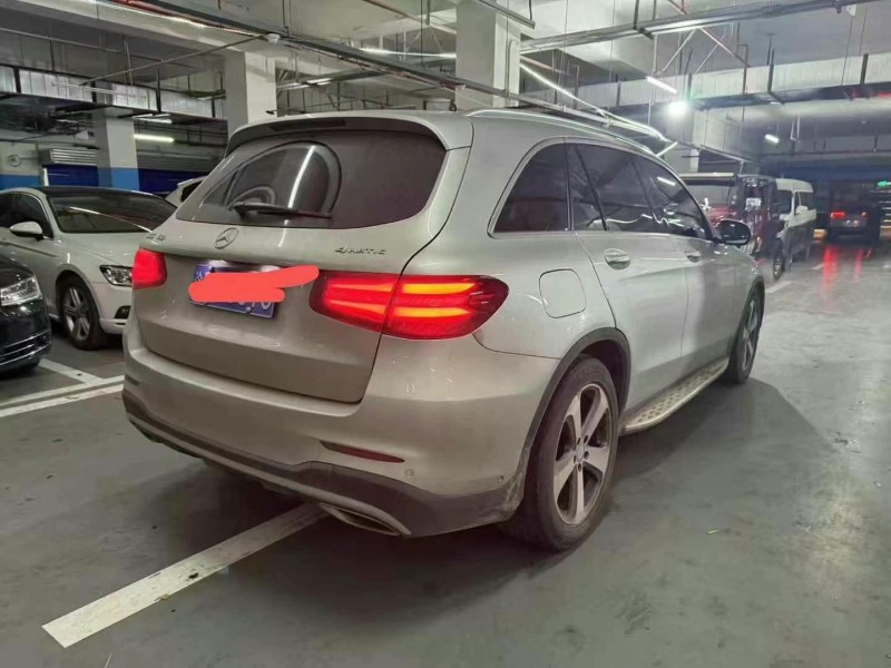 17年重庆市奔驰GLC