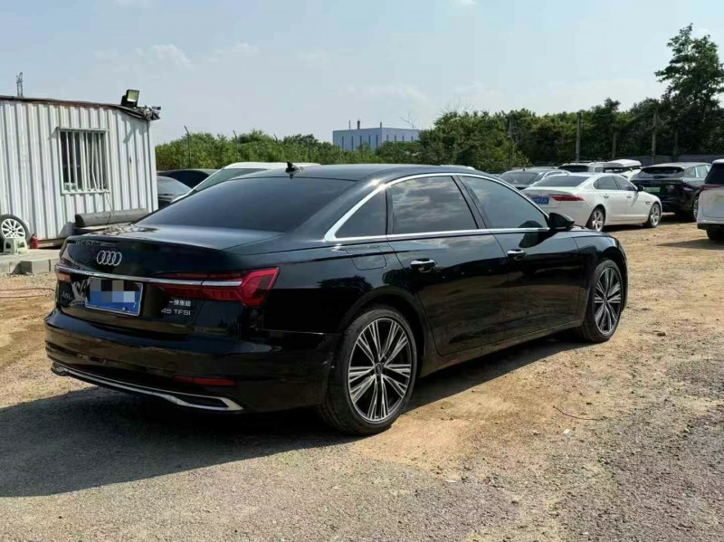 24年烟台奥迪A6L