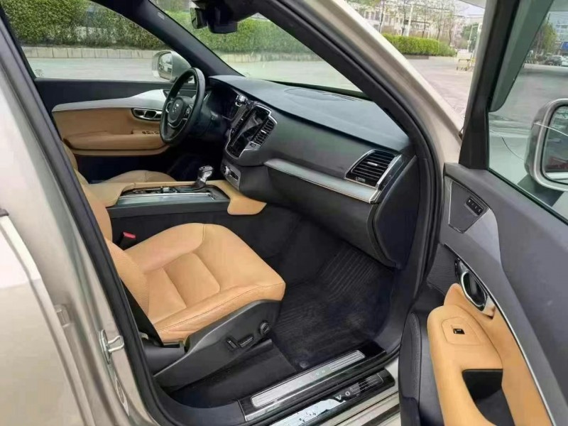 18年佛山沃尔沃XC90
