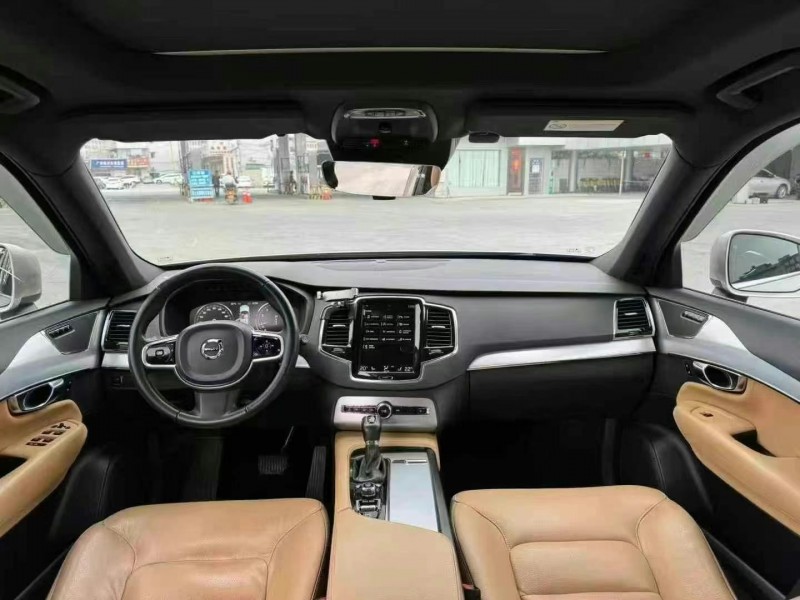 18年佛山沃尔沃XC90