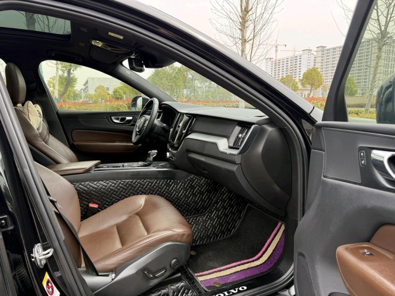 20年盐城沃尔沃XC60