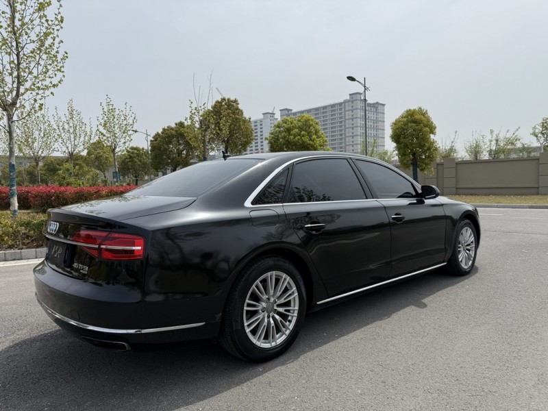 15年盐城奥迪A8L
