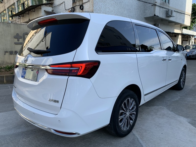 20年中山市别克GL8