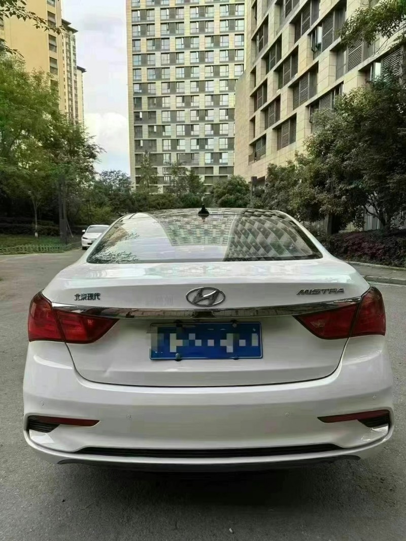 20年自贡现代名图