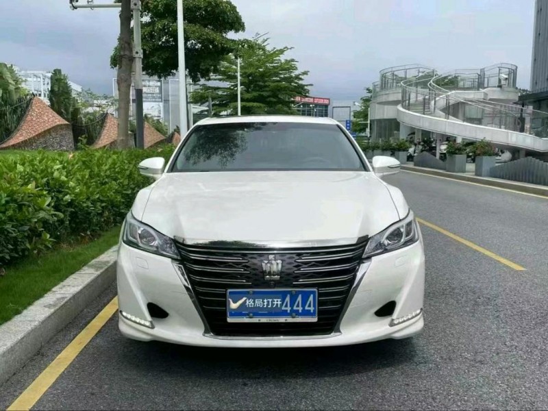 19年广州丰田皇冠