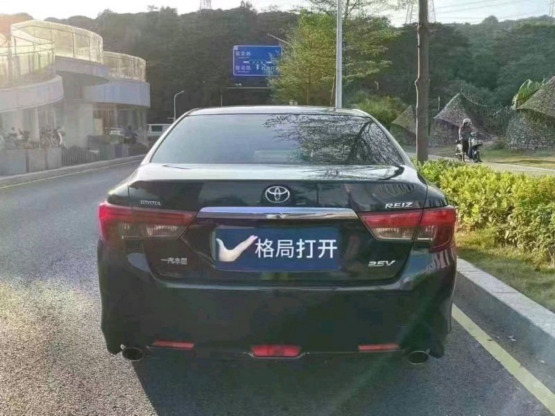 17年广州丰田锐志