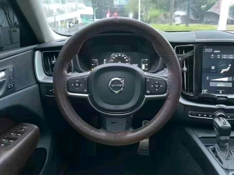 19年广州沃尔沃XC60
