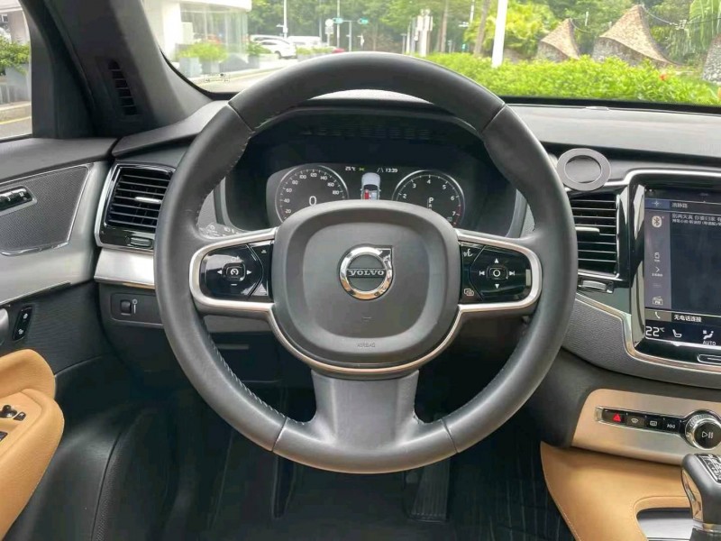 18年广州沃尔沃XC90