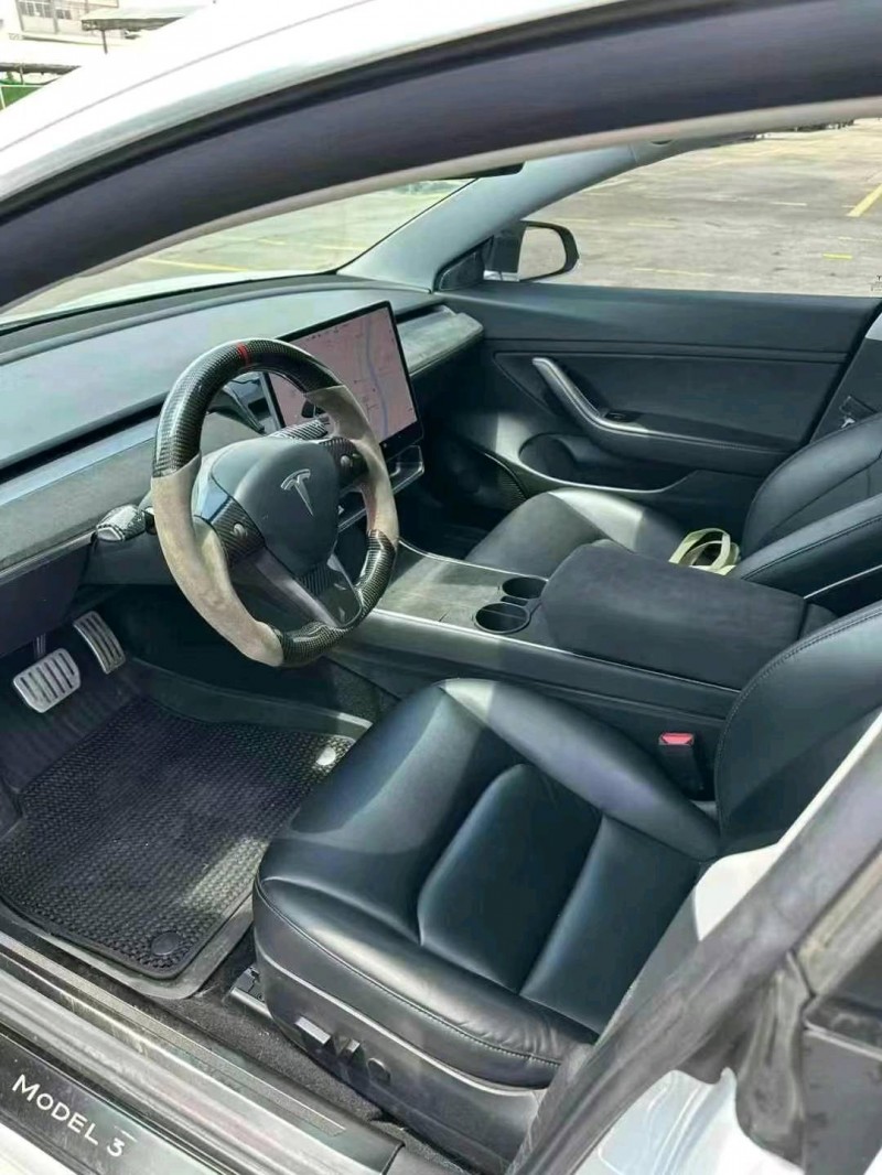 20年中山市特斯拉MODEL 3