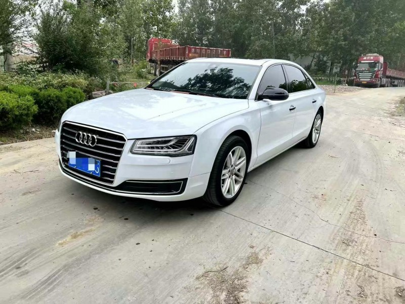 17年潍坊奥迪A8L