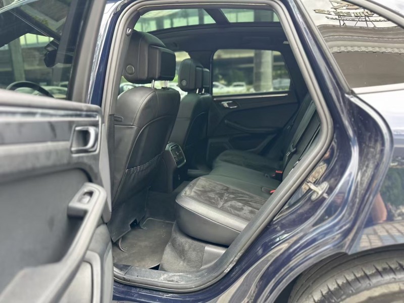 21年东莞市保时捷Macan
