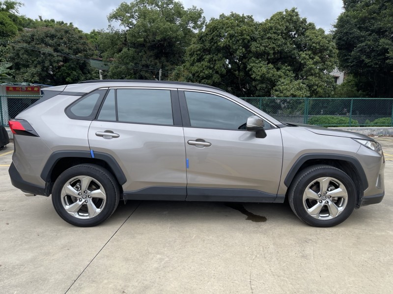 22年中山市丰田RAV4荣放