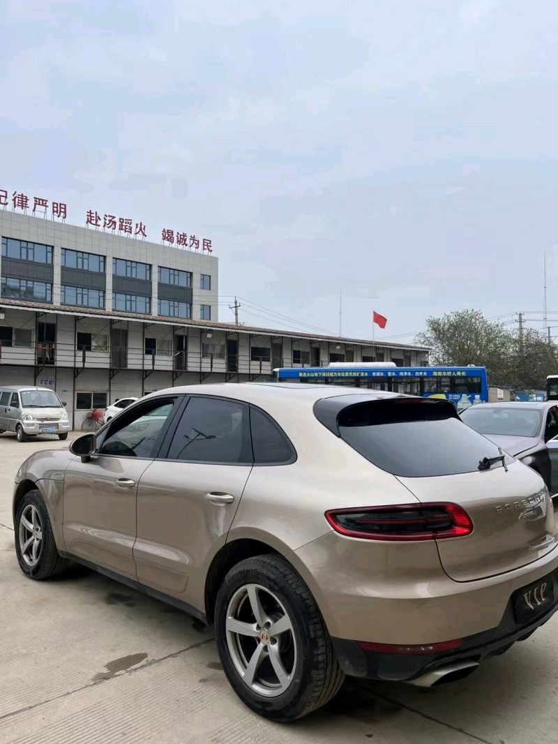 17年武汉保时捷Macan