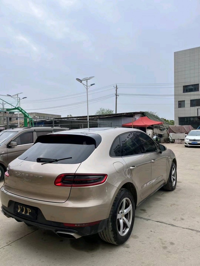 17年武汉保时捷Macan