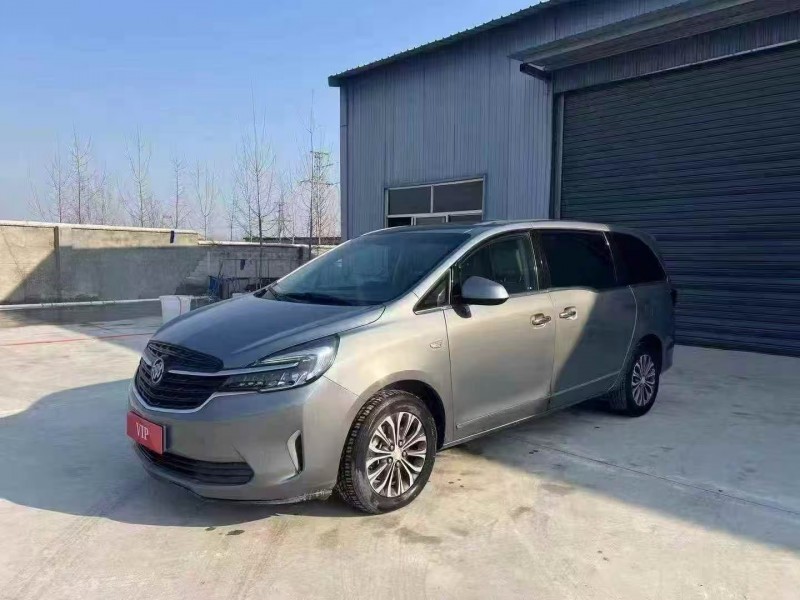20年乌鲁木齐别克GL8