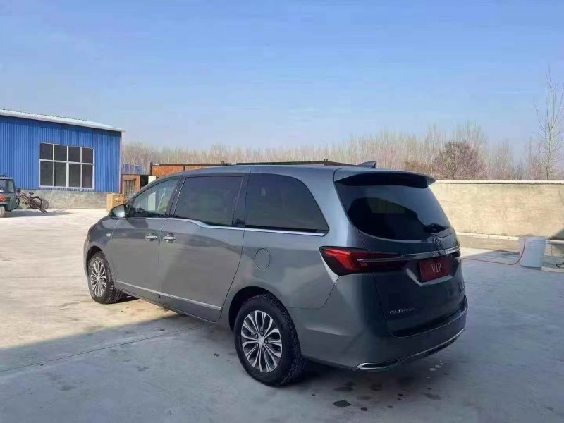 20年乌鲁木齐别克GL8