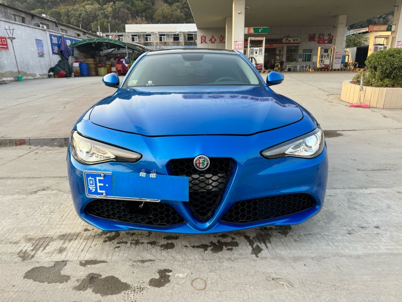 19年潮州阿尔法·罗密欧Giulia