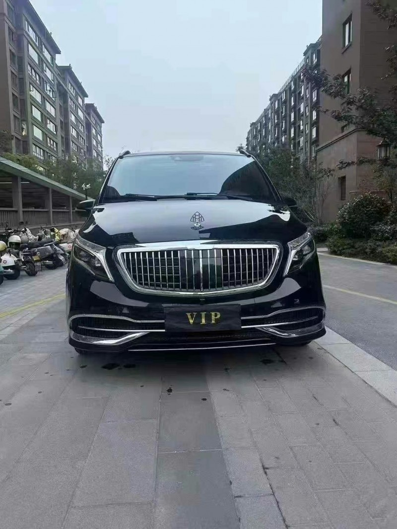 18年常州奔驰V