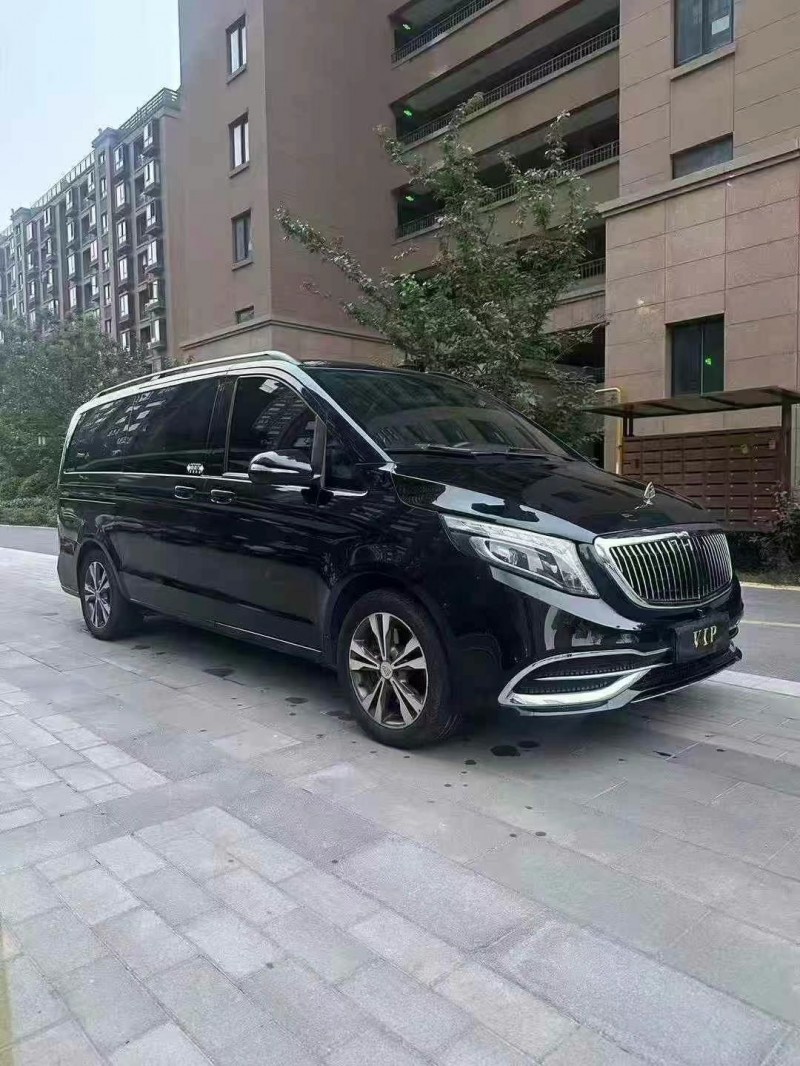18年常州奔驰V