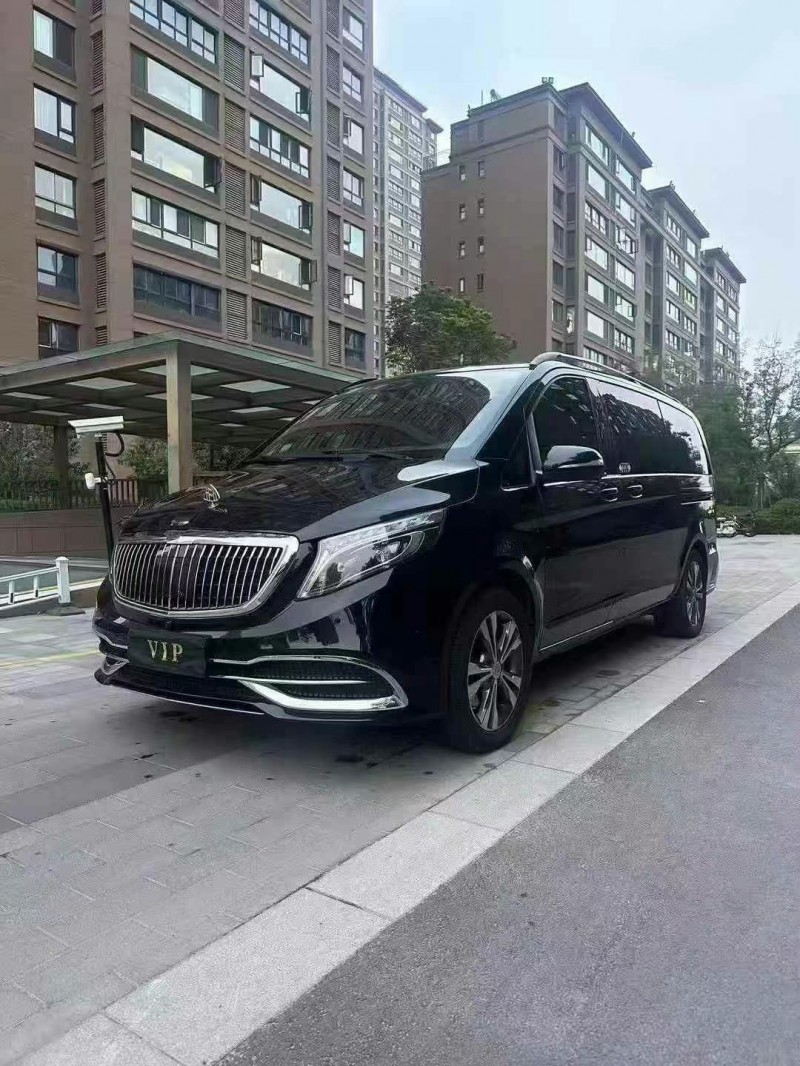 18年常州奔驰V