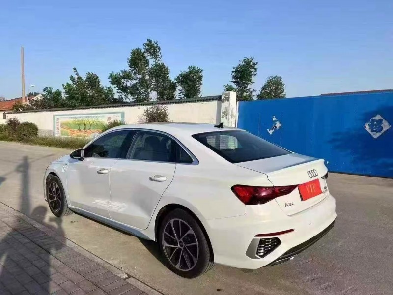 24年乌鲁木齐奥迪A3