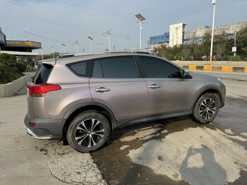 15年潮州丰田RAV4荣放