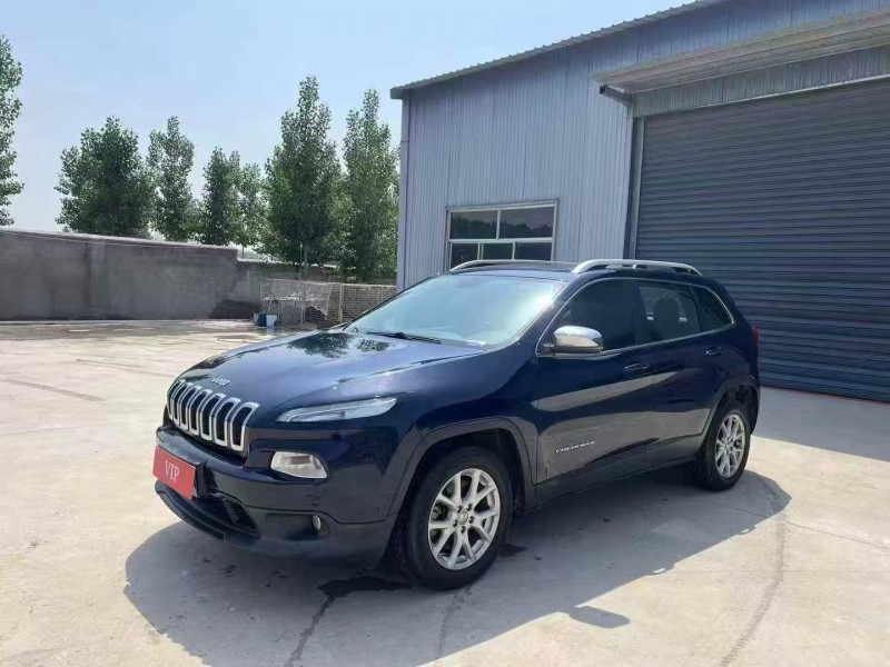 17年乌鲁木齐Jeep自由光