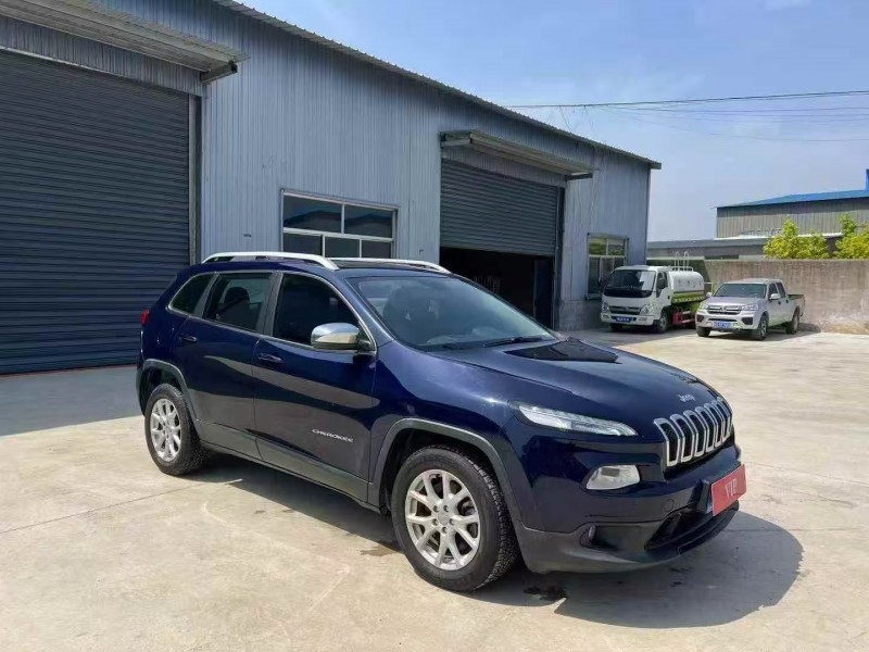 17年乌鲁木齐Jeep自由光