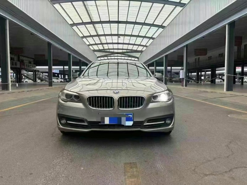 13年重庆市宝马5系