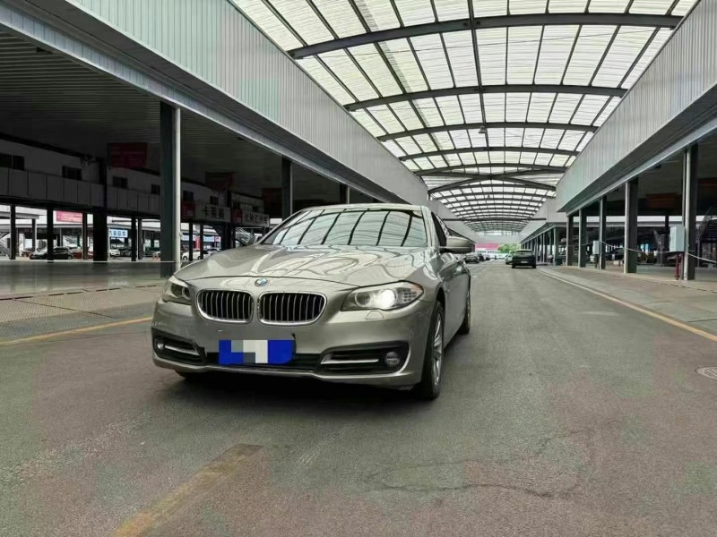 13年重庆市宝马5系