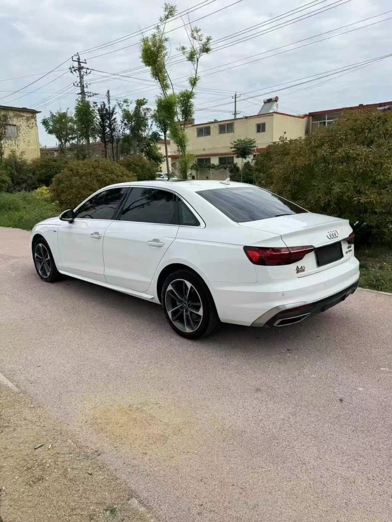 22年枣庄奥迪A4L
