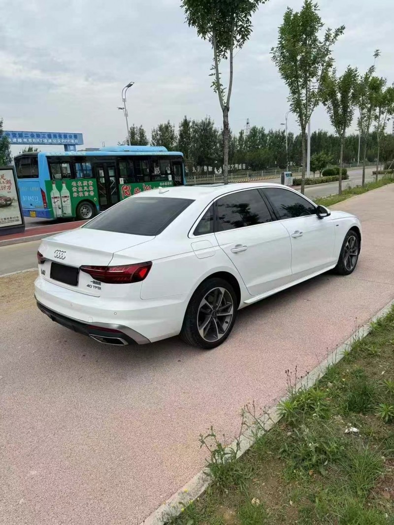 22年枣庄奥迪A4L