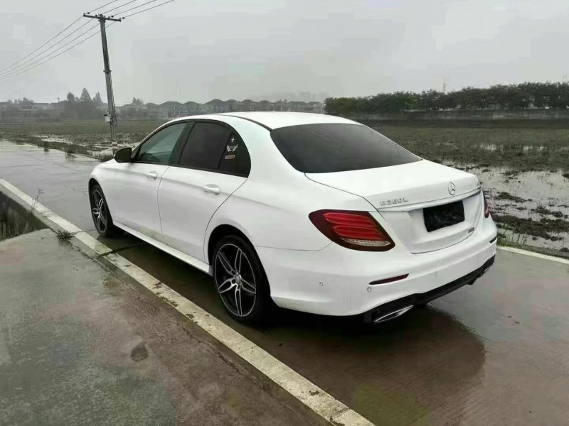 17年邵阳奔驰E