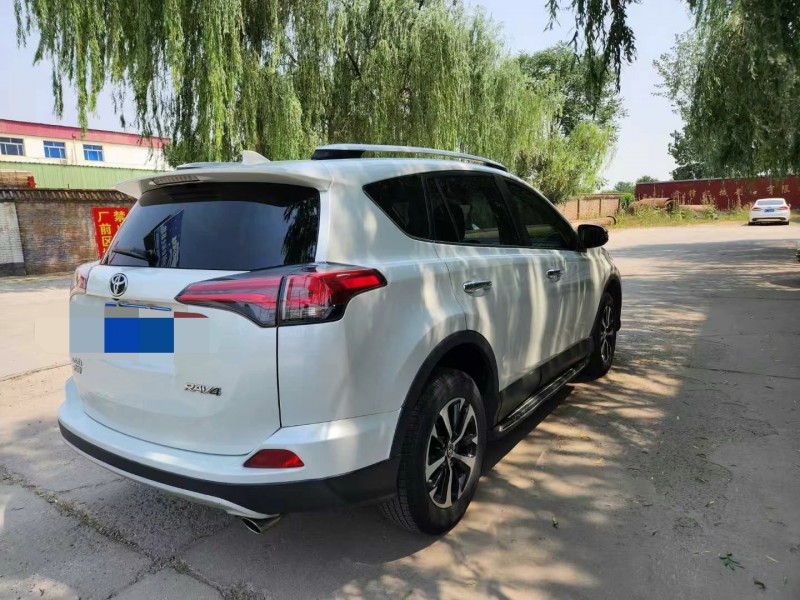 18年保定丰田RAV4