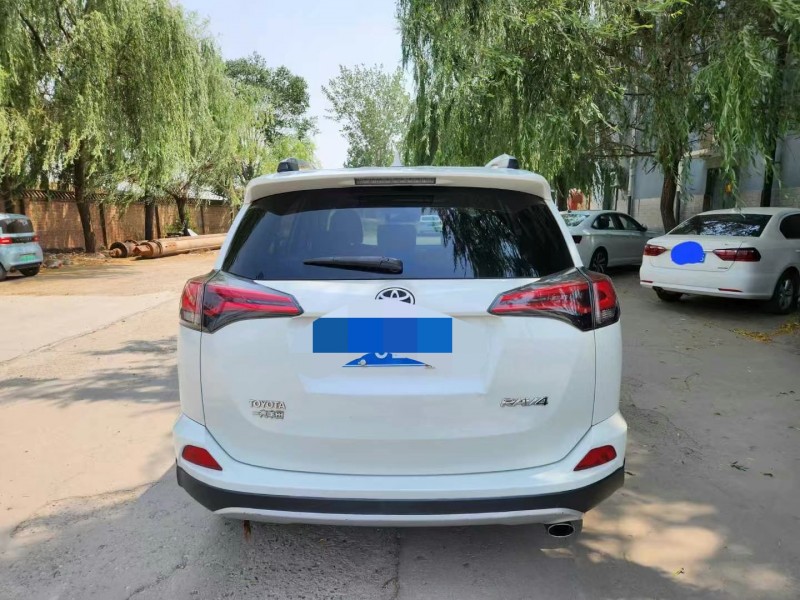 18年保定丰田RAV4