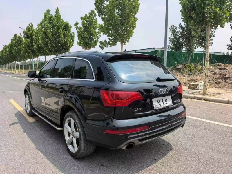 15年郑州奥迪Q7