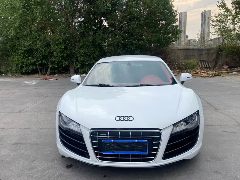 12年徐州奥迪R8