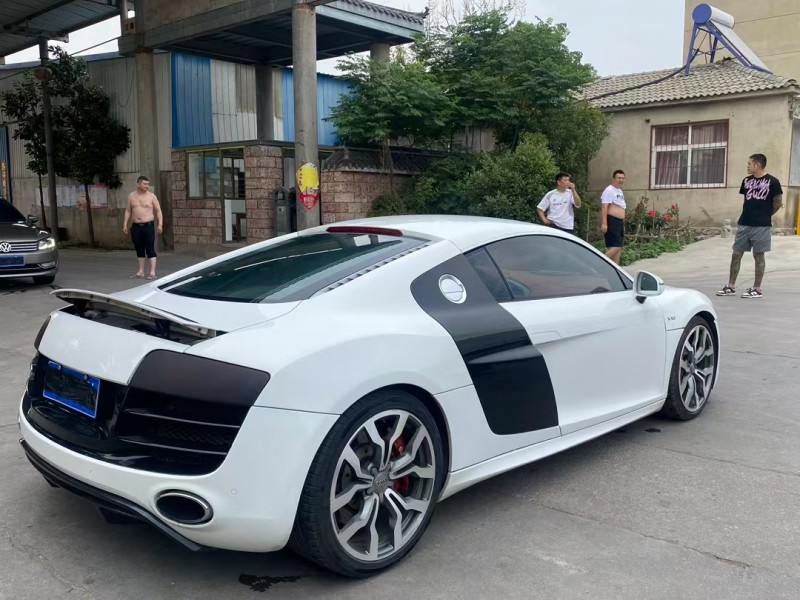 12年徐州奥迪R8
