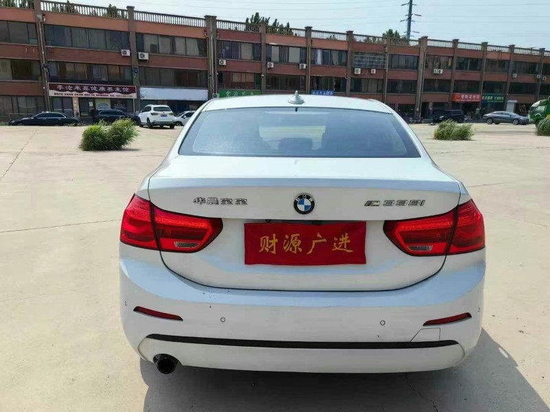 18年东营宝马1系