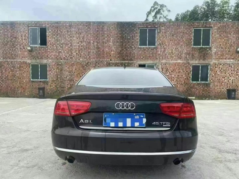 13年南宁奥迪A8L